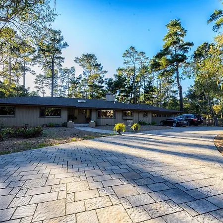 Lx47 Pebble Garden Retreat Large Home With Modern Kitchen